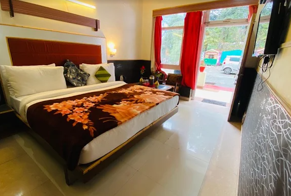 Hotel Aroma by Royal Collection Hotels