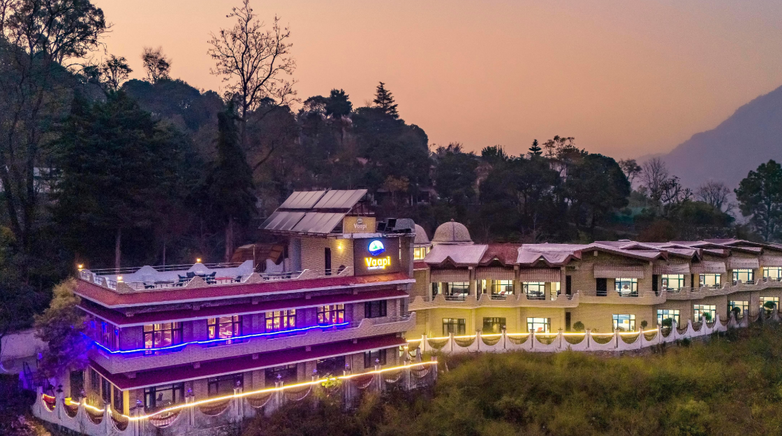 Vaapi Comfort Inn (A Unit Of SAM Hotels)