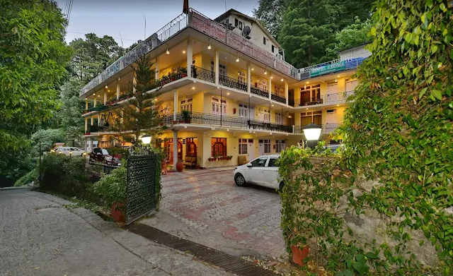 Hotel Aroma by Royal Collection Hotels