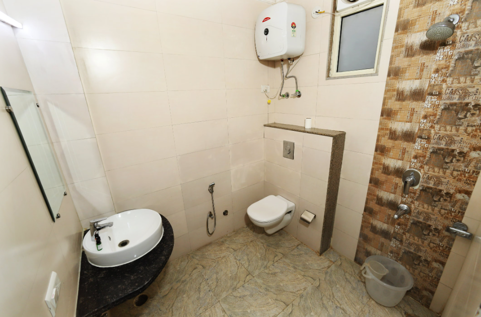 Hotel Almati Inn